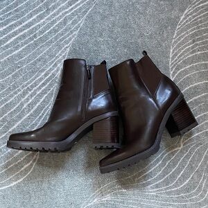 NWOT Franco Sarto Heeled Brown Chelsea Boots